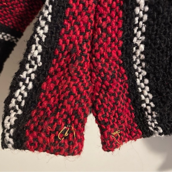 Franks Textiles Baja Poncho - Picture 4 of 4